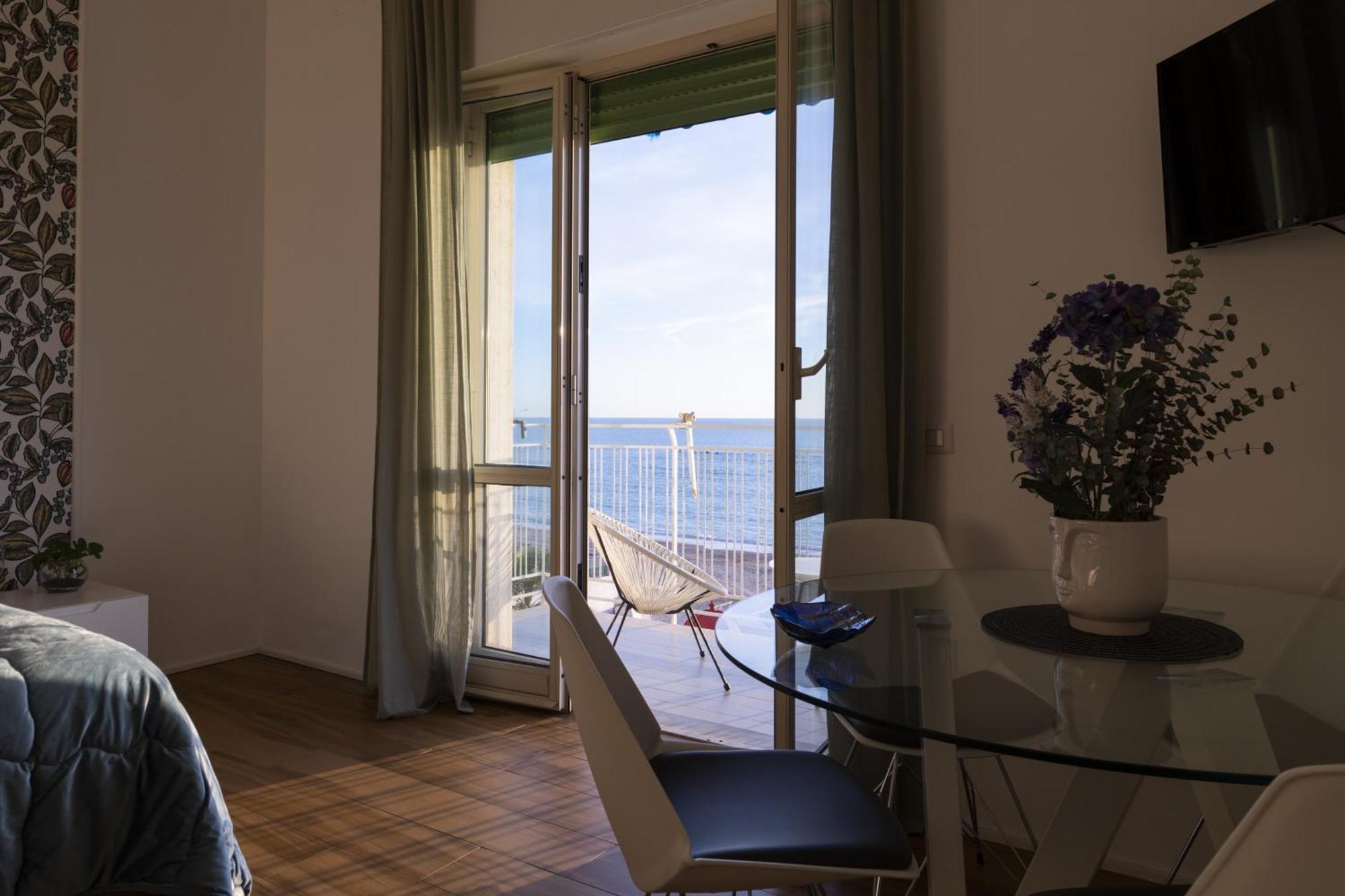 Cas' A Mare - Beachfront Luxury Suites Salerno Buitenkant foto