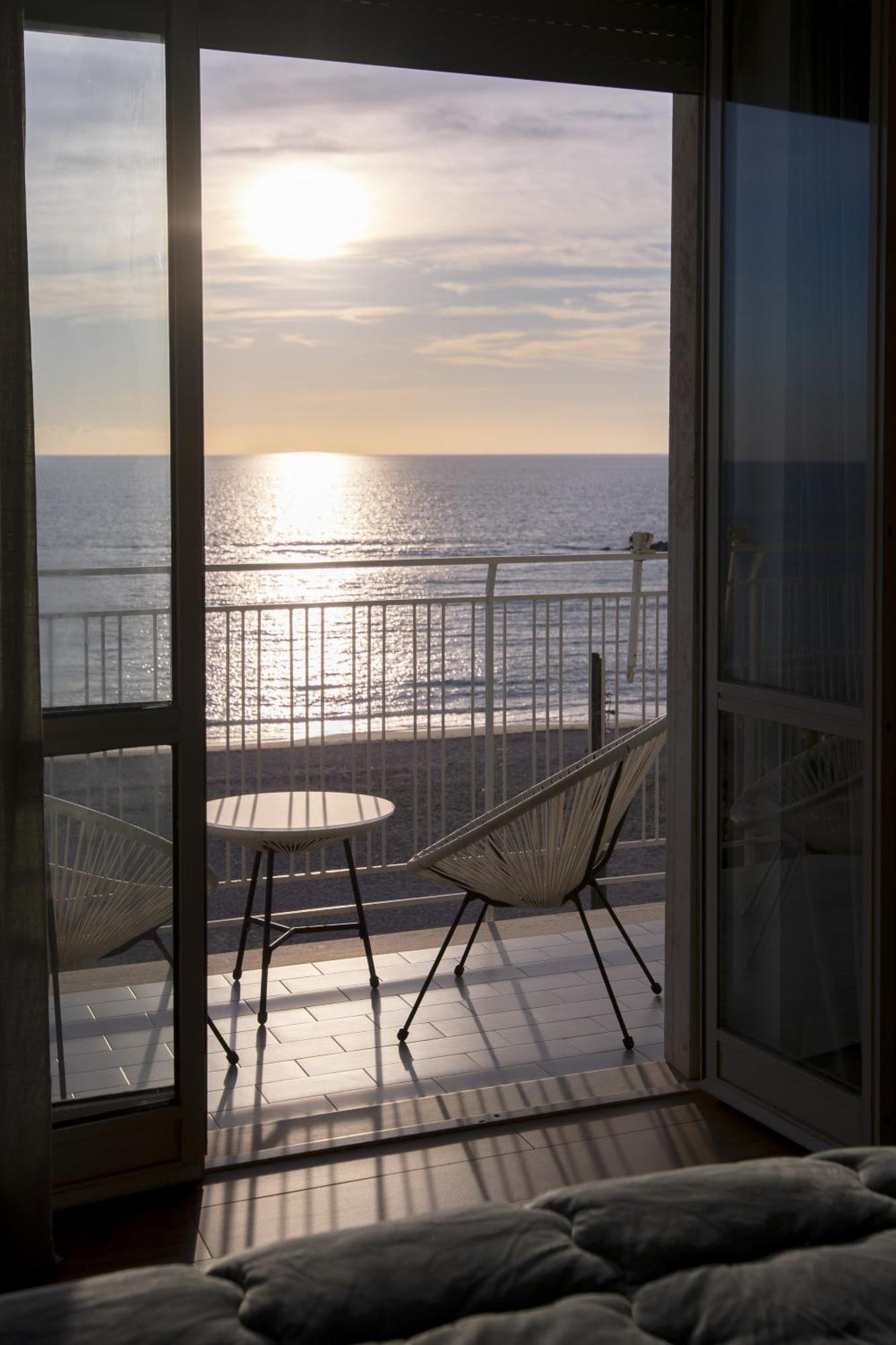 Cas' A Mare - Beachfront Luxury Suites Salerno Buitenkant foto