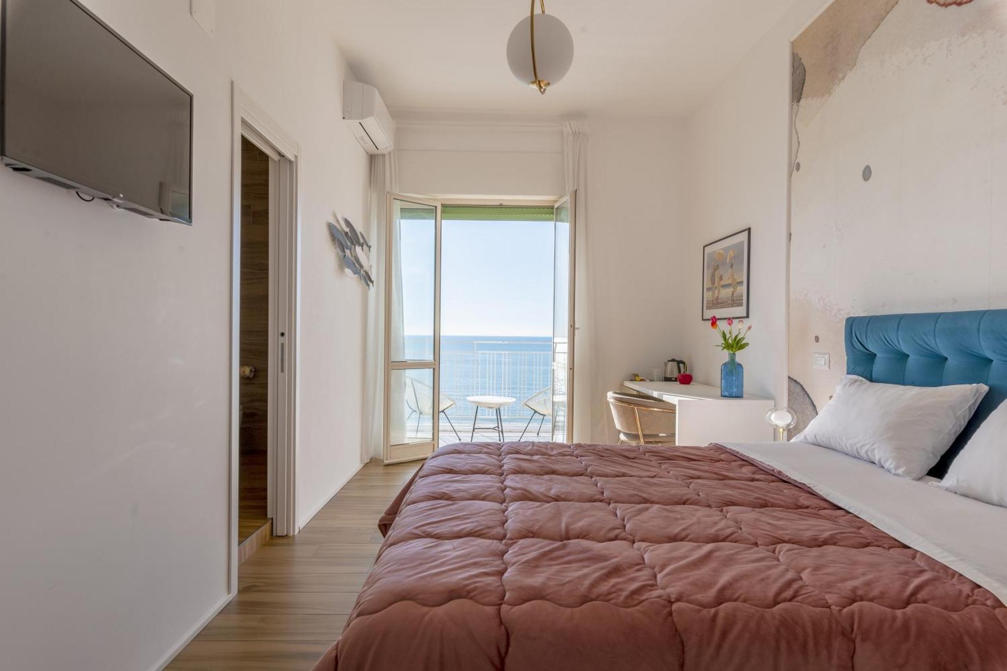 Cas' A Mare - Beachfront Luxury Suites Salerno Buitenkant foto